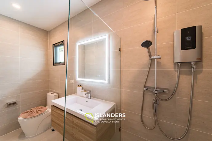 Brand new 3 bdrm pool villa (Lamai)