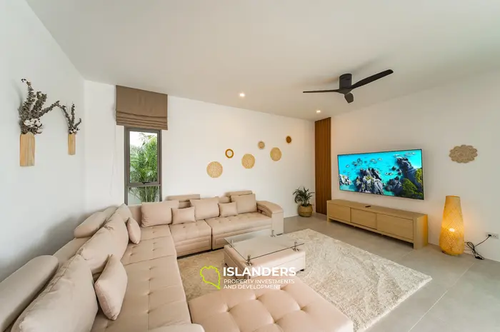 Brand new 3 bdrm pool villa (Lamai)