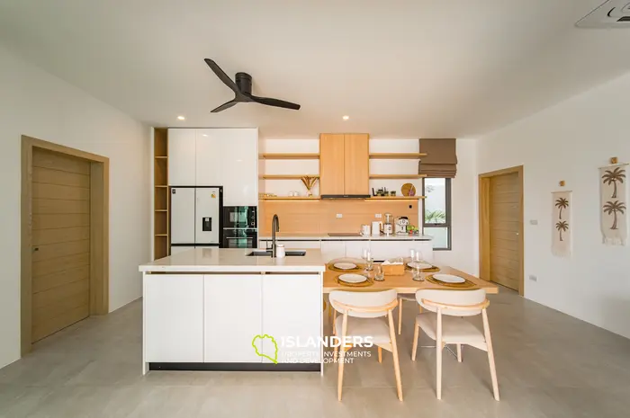 Brand new 3 bdrm pool villa (Lamai)