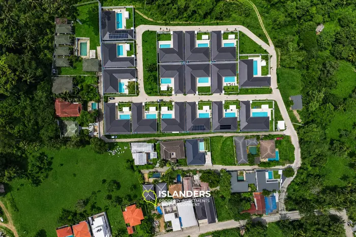 Brand new 3 bdrm pool villa (Lamai)