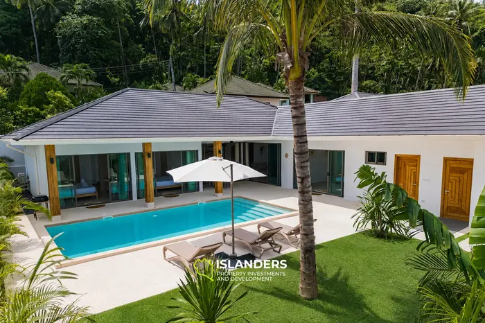 Brand new 3 bdrm pool villa (Lamai)