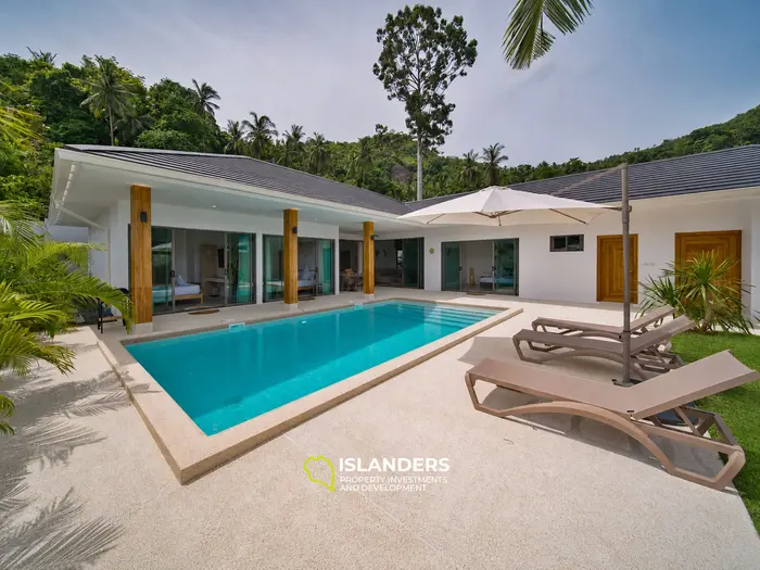 Brand new 3 bdrm pool villa (Lamai)