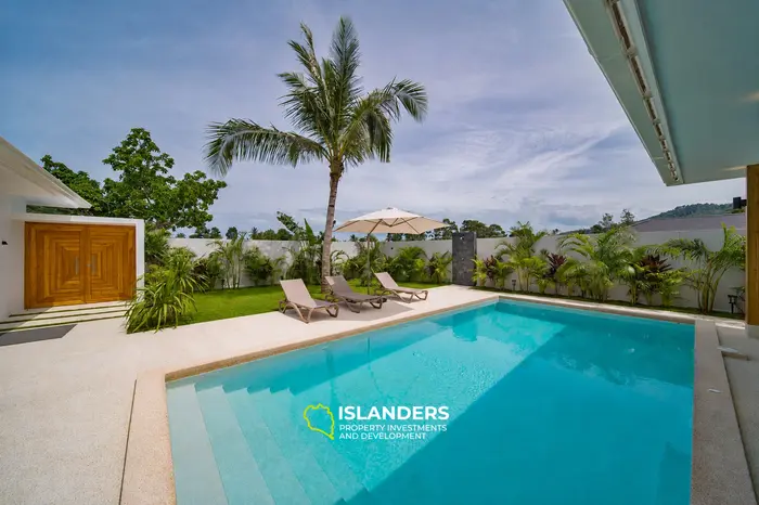 Brand new 3 bdrm pool villa (Lamai)