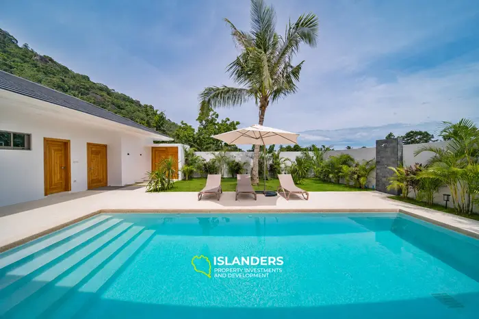 Brand new 3 bdrm pool villa (Lamai)