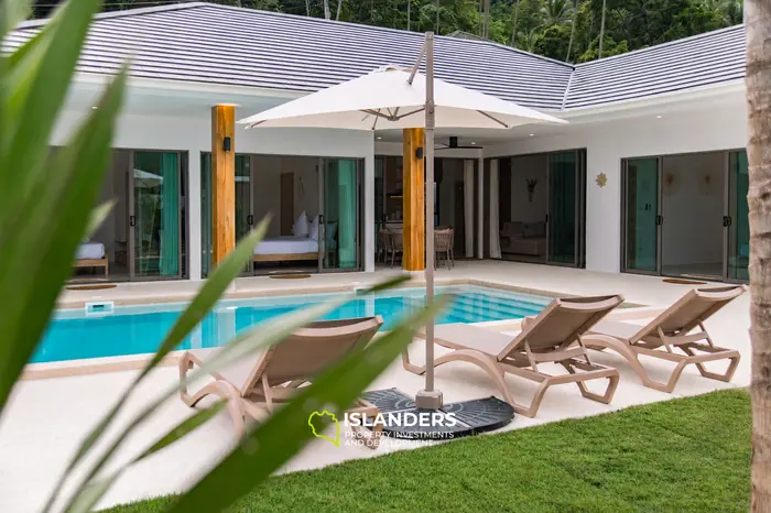Brand new 3 bdrm pool villa (Lamai)