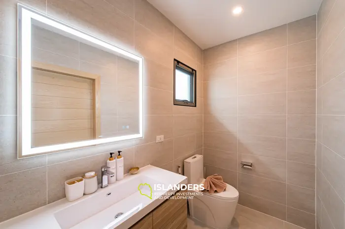Brand new 3 bdrm pool villa (Lamai)