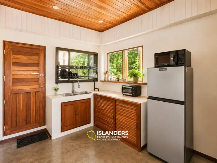 2-BR Sea View House for Rent in Koh Phangan