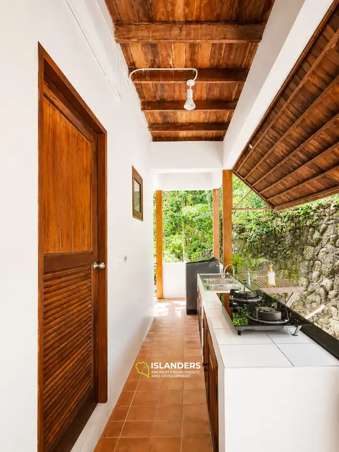 2-BR Sea View House for Rent in Koh Phangan