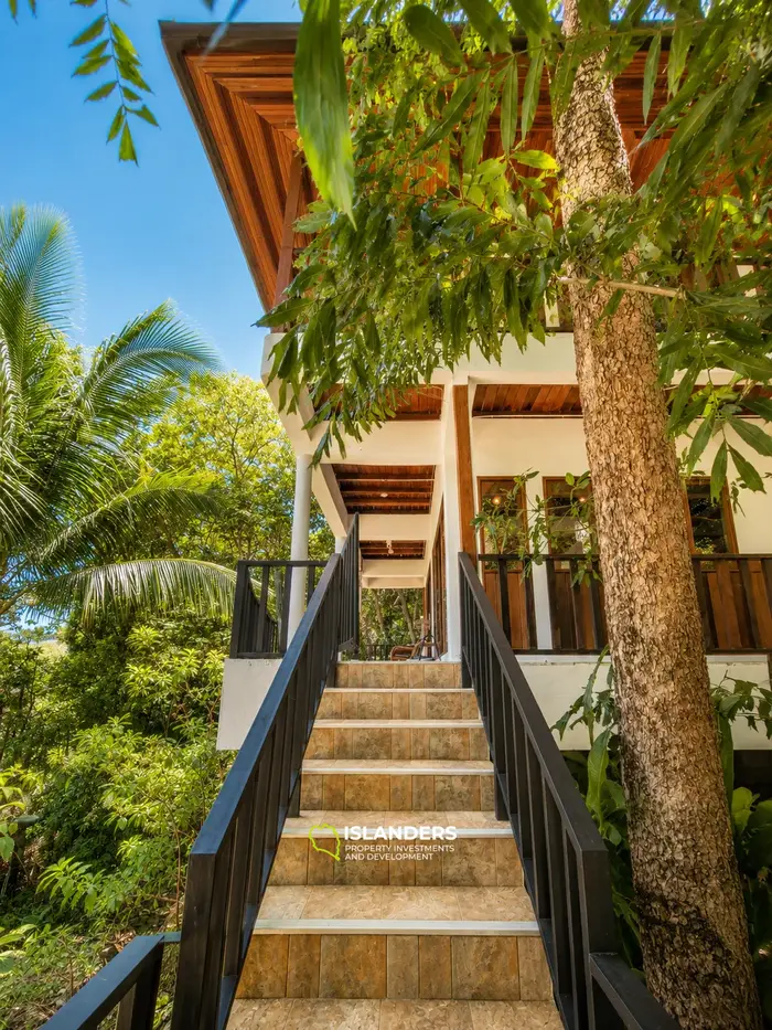 2-BR Sea View House for Rent in Koh Phangan