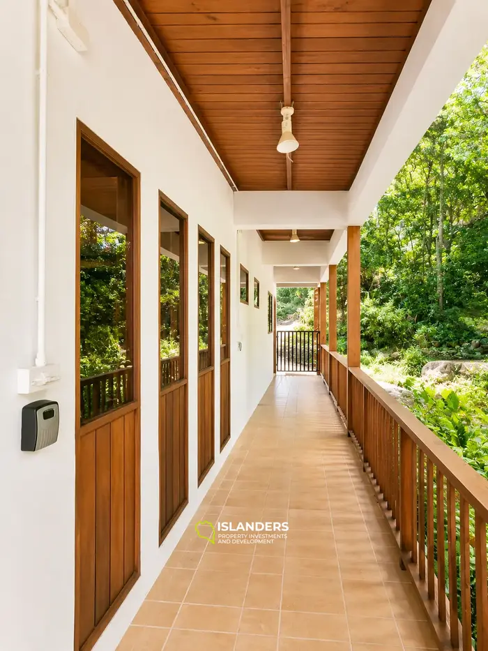 2-BR Sea View House for Rent in Koh Phangan