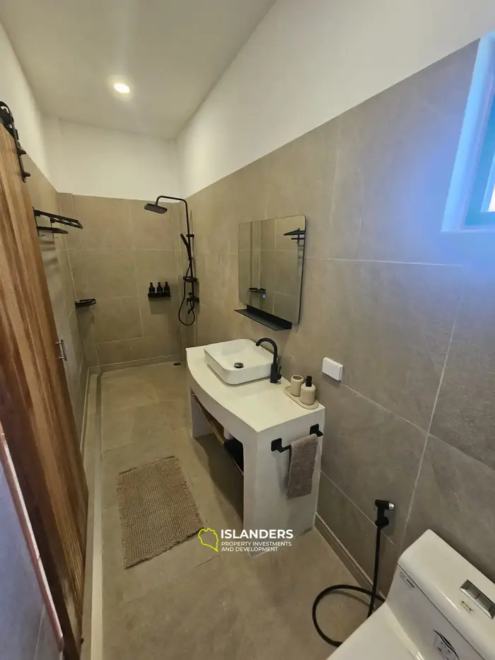 Amazing 3-bedroom pool villa – 28-year lease