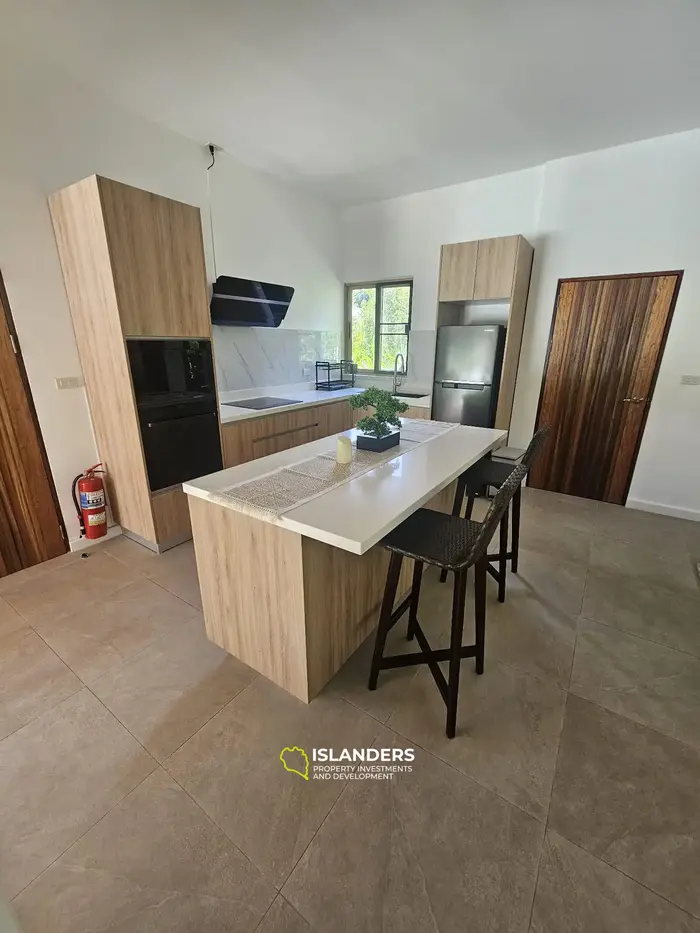 Amazing 3-bedroom pool villa – 28-year lease