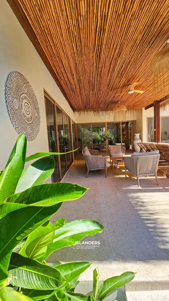 Amazing 3-bedroom pool villa – 28-year lease