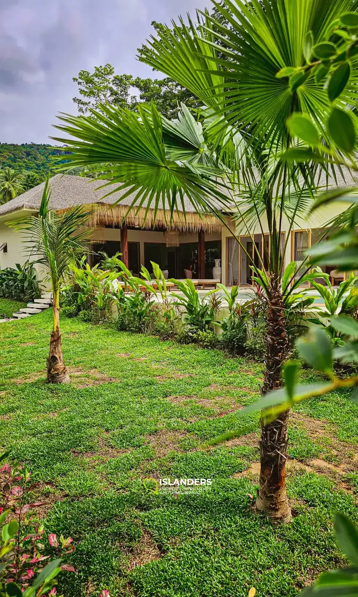 Amazing 3-bedroom pool villa – 28-year lease