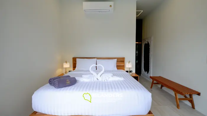 3-bdrm pool villa with a solar panels and a private well (Bophut)