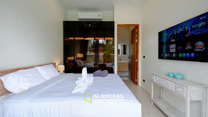 3-bdrm pool villa with a solar panels and a private well (Bophut)