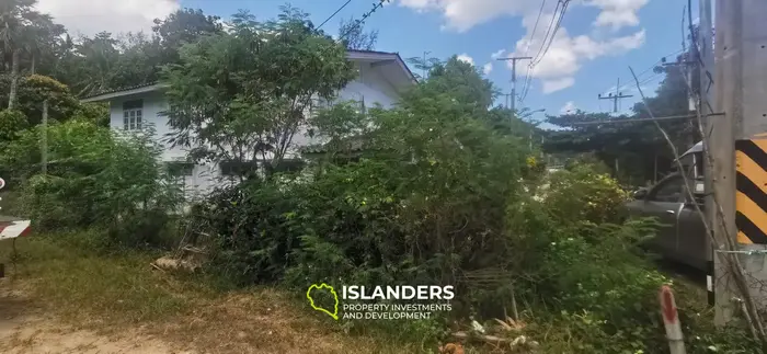Plot of 1,048 m2 on the road side of Chaloklum