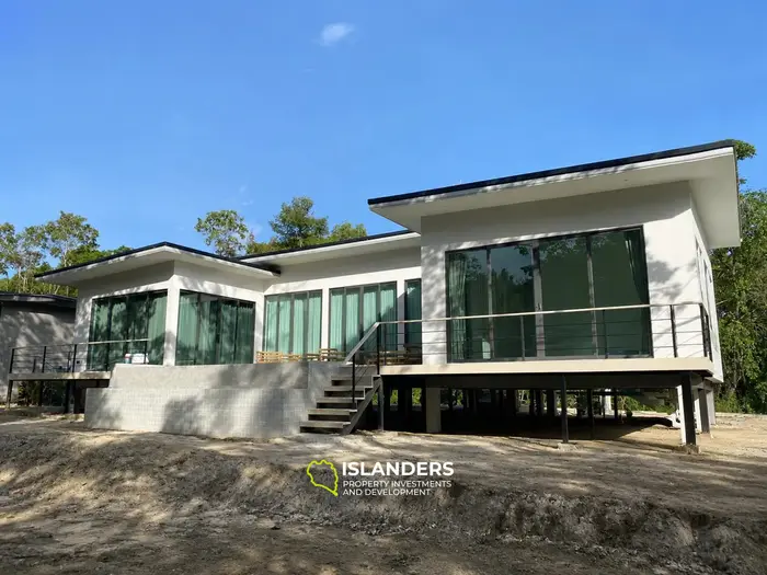 Brand-New 3-Bedroom Pool Villa for Sale – Hin Kong 