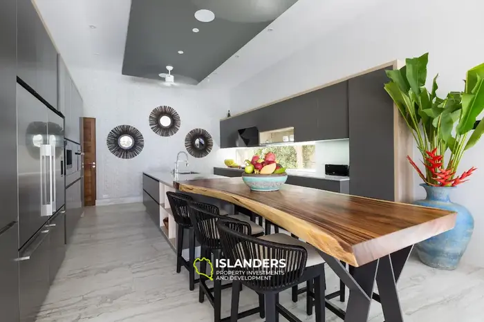 6-bdrm pool villa with ocean view (Choeng Mon)