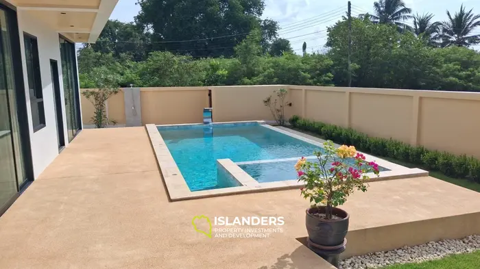 4-bdrm beachfront pool villa (Lipa Noi)