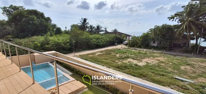 4-bdrm beachfront pool villa (Lipa Noi)