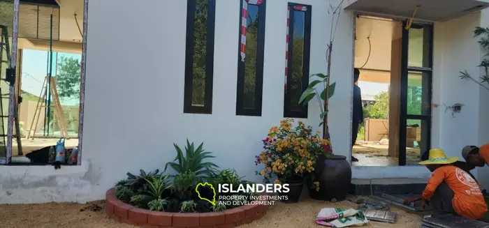 4-bdrm beachfront pool villa (Lipa Noi)