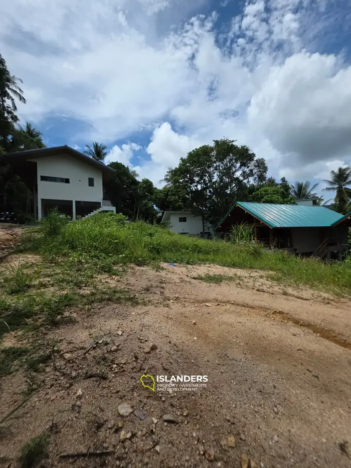  400 SQ.M. LAND FOR SALE IN HIN KONG