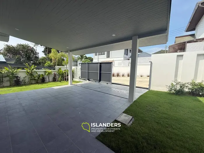 3-bdrm pool villa with a plot featuring a tropical garden (Choeng Mon)