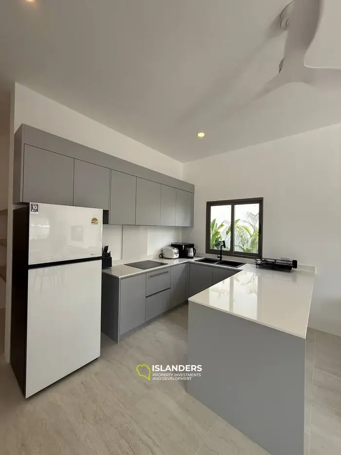 3-bdrm pool villa with a plot featuring a tropical garden (Choeng Mon)