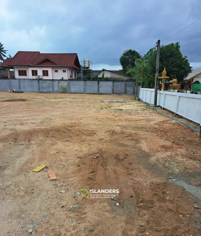 قطعة أرض للبيع بالقرب من المطار في كوه ساموي