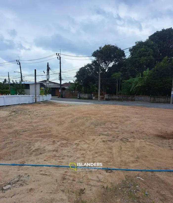 قطعة أرض للبيع بالقرب من المطار في كوه ساموي