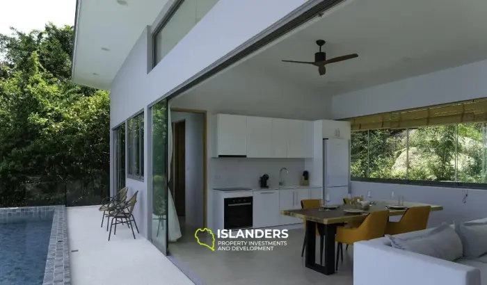 Brandneues Haus zum Verkauf mit atemberaubendem Meerblick