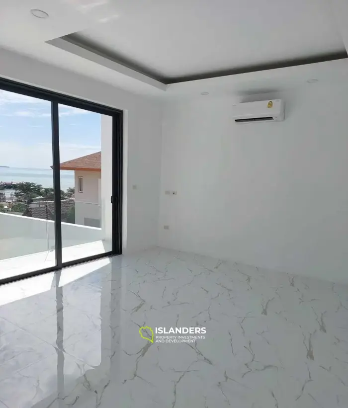 Villa nouvellement construite avec vue sur le coucher de soleil à Bangrak à vendre