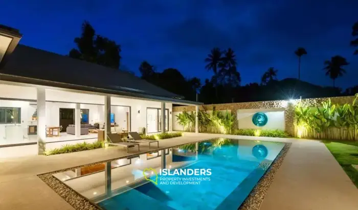 Moderna y hermosa villa en Maenam en venta