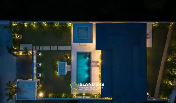 Moderna y hermosa villa en Maenam en venta