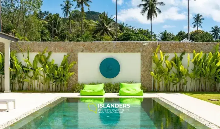 Moderna y hermosa villa en Maenam en venta