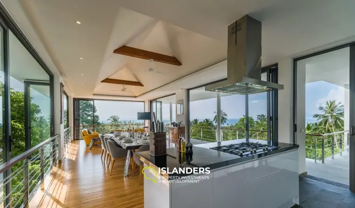 Fantastic 4 Bedroom Villa for Sale in Koh Samui