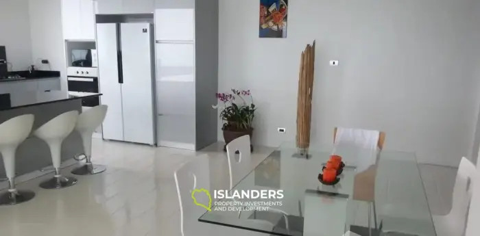 Stunning Villa with Breathtaking Views in Koh Samui for Sale