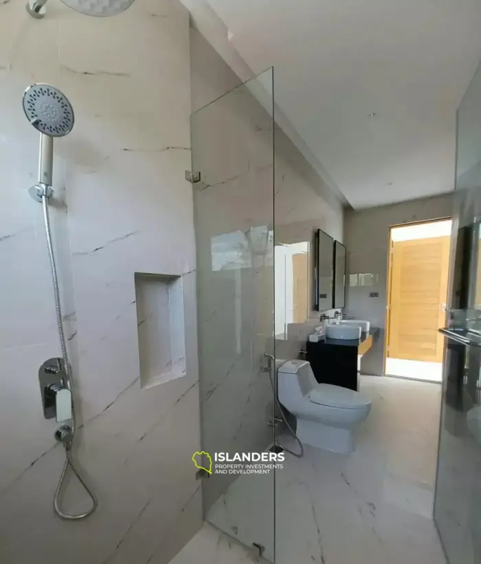 فيلا مكونة من غرفتي نوم للبيع في لوكس نيو