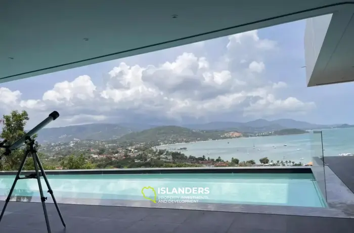 Exquisite 11 Bedroom Villa with Breathtaking Sea Views for Sale