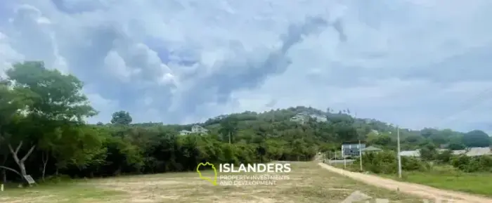 أرض مساحتها 800 متر مربع مطلة على الجبل في بوفوت