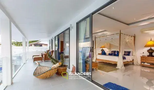 5 Bedrooms Seaview Villa in Maenam for Sale