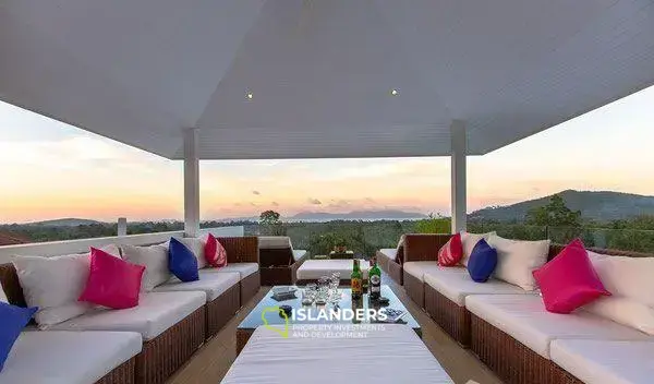 5 Bedrooms Seaview Villa in Maenam for Sale