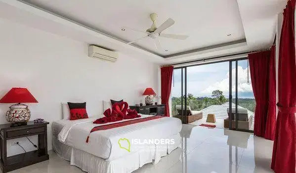 5 Bedrooms Seaview Villa in Maenam for Sale