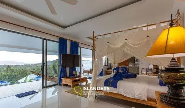5 Bedrooms Seaview Villa in Maenam for Sale