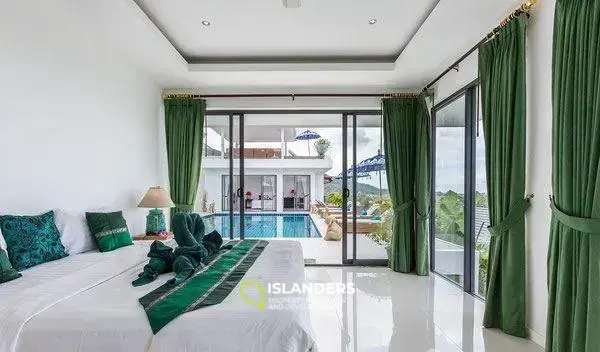 5 Bedrooms Seaview Villa in Maenam for Sale