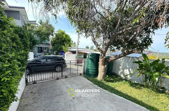 Дом с 3 спальнями и частным бассейном в Банграке на продажу