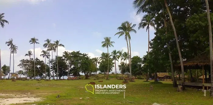 Spectacular Dream Oasis Land บนเกาะส้ม