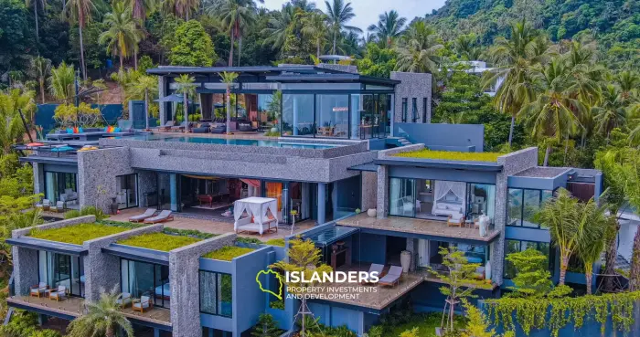 One-of-a-Kind 5BR Premiere Seaview Villa in Chaweng