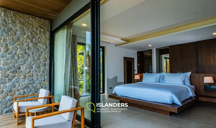 One-of-a-Kind 5BR Premiere Seaview Villa in Chaweng
